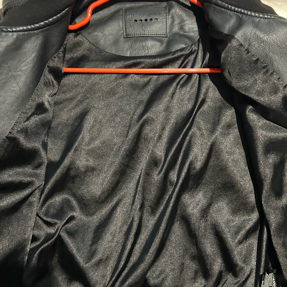 ‼️SOLD‼️Black vegan leather jacket - Picture 5 of 5